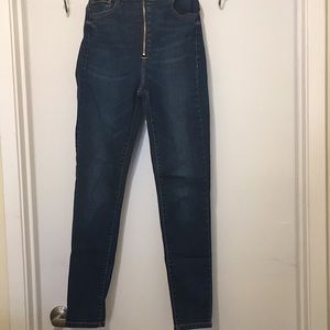 Grade High Rise Skinny Jeans- Looks new! Glovelike
